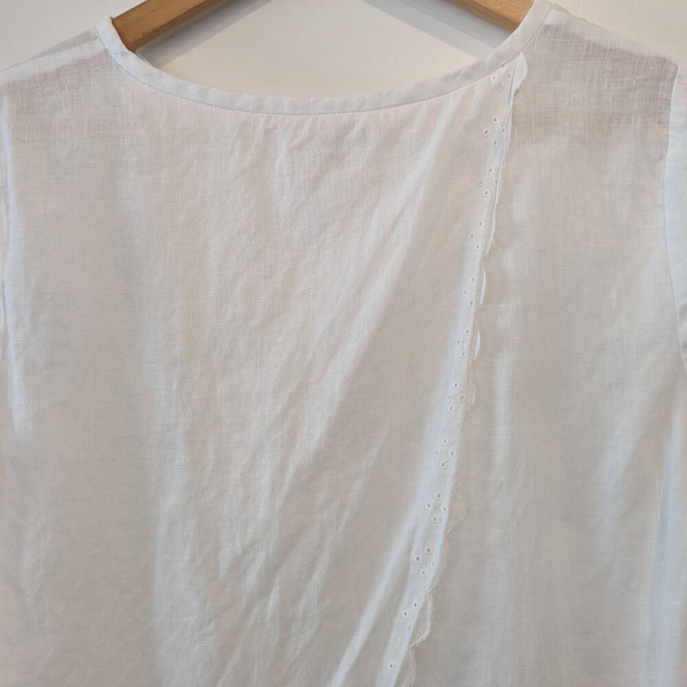 J. Crew Top Women's Size 2 White Scalloped Split-Back Linen Eyelet Blouse #C4806 - Picture 7 of 14